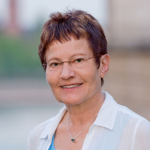 Dr. Christine Radomsky